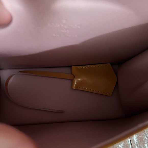 Louis Vuitton Vernis Spring Street Hand Bag - Picture 6 of 8